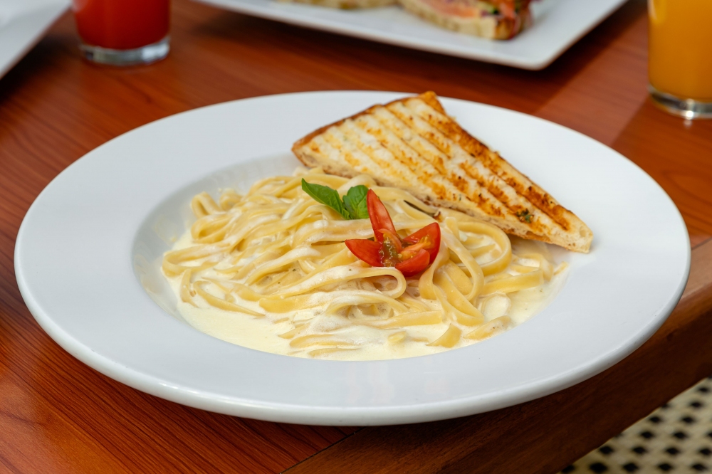 Fettuccine Alfredo